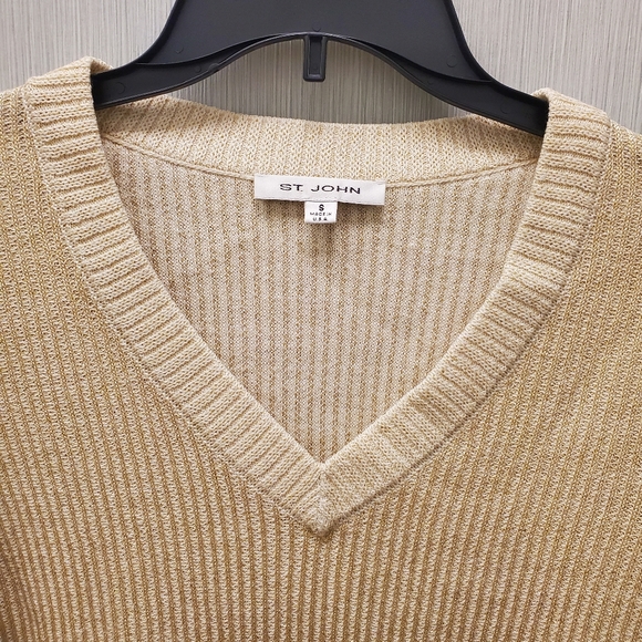 St. JOHN  Deep V-neck Sweater Ribbed w/ Metallic Threads Size S - Like NEW! - Picture 5 of 11